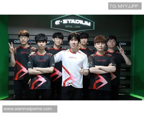 FPX战队在英雄联盟技术排名中创新高展现强大实力与团队协作能力实时新闻